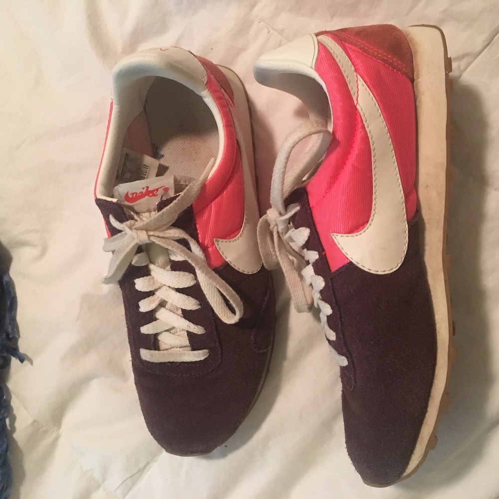 Old school Premontreal vintage racers Nike shoes